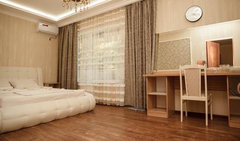 Люкс четырехместный двухкомнатный