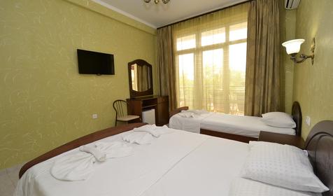 Стандарт трехместный (с балконом)