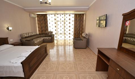 Комфорт четырехместный (с витражным окном)