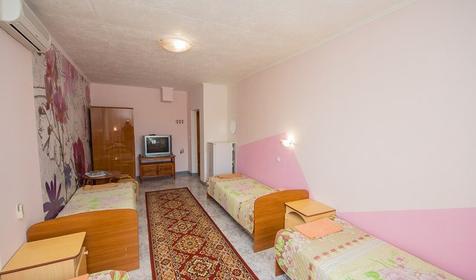 Четырехместный эконом. Гостевой дом Каталония, г. Анапа