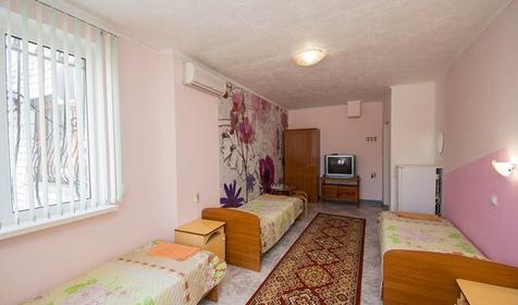 Четырехместный эконом. Гостевой дом Каталония, г. Анапа