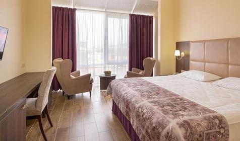 Стандарт двухместный 1 категории (с боковым видом, без балкона)