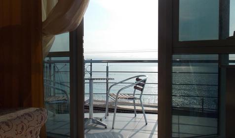 Комфорт с балконом и панорамным видом на море (5, 6 номер)