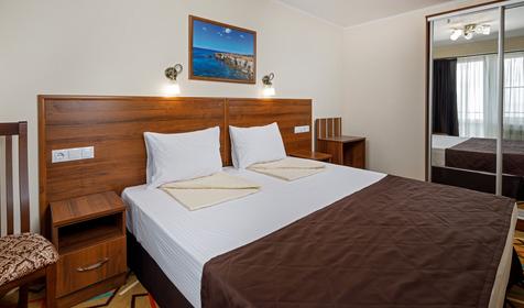 Семейный двухкомнатный. Пансионат Приветливый берег, Геленджик