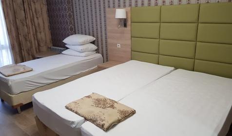 Стандарт трехместный с балконом (Нижний корпус)