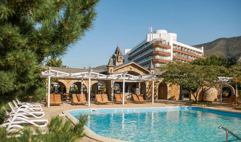 Alean Family Biarritz (Алеан Фэмили), Геленджик