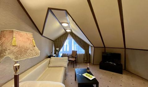 Семейный полулюкс (мансарда)