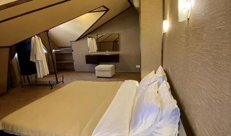 Семейный полулюкс (мансарда)