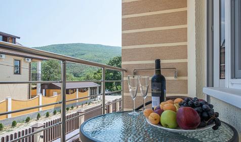 Трехместный однокомнатный (1 и 2 этаж), 2 корпус