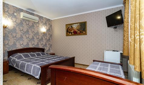 Стандарт трехместный. Частный отель Вероника, г. Геленджик, п. Кабардинка