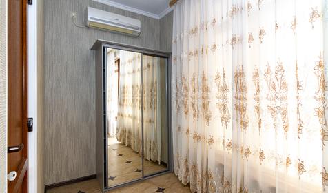 Люкс двухкомнатный. Гостиница Вероника, г. Геленджик, с. Кабардинка