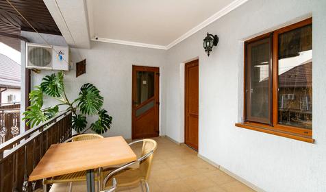 Люкс двухкомнатный. Гостиница Вероника, г. Геленджик, с. Кабардинка