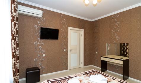 Двухкомнатный люкс с кухней. Частный отель Вероника, г. Геленджик, с. Кабардинка