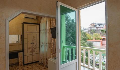 Стандарт трехместный (с балконом)