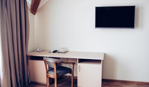 Люкс трехместный с балконом (вид на море)