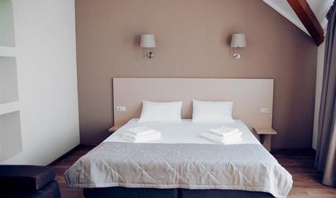 Люкс трехместный с балконом (вид на море)