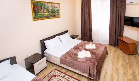 Трехместный стандарт с балконом