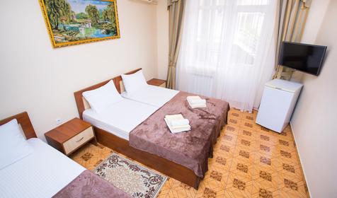 Трехместный стандарт с балконом