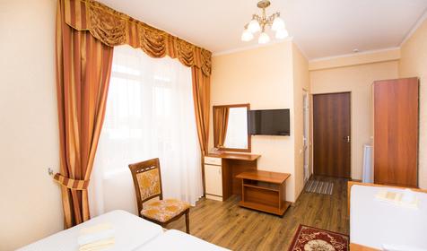 Четырехместный стандарт с балконом