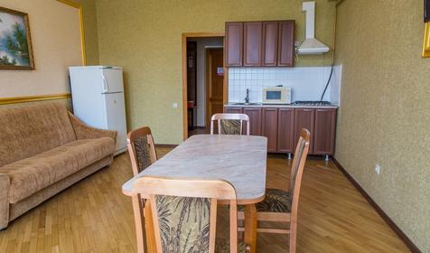 Люкс двухместный двухкомнатный с кухней