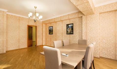 Люкс четырехместный трехкомнатный с кухней