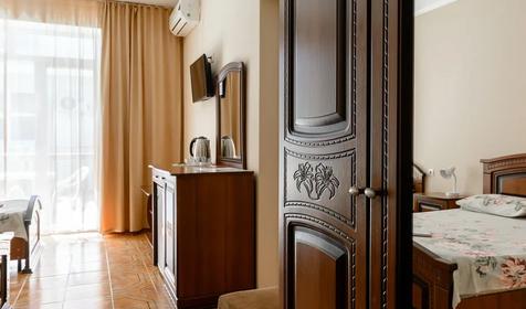 Люкс двухкомнатный пятиместный. Гостиница Мираж-Престиж, п. Лермонтово