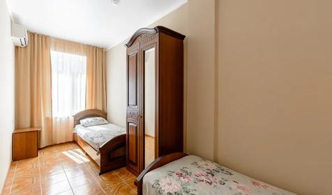 Люкс двухкомнатный пятиместный. Гостиница Мираж-Престиж, п. Лермонтово