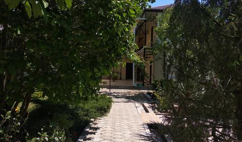 Ростовский дворик