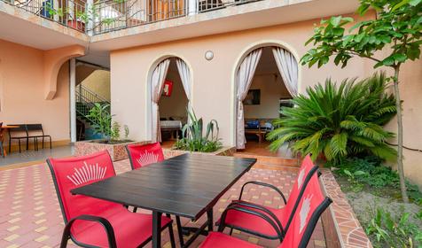 Частный гостевой дом Империя, Сочи, Лоо