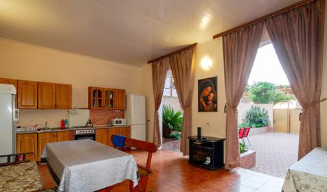 Частный гостевой дом Империя, Сочи, Лоо