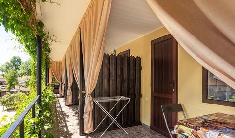 Двухместный стандарт с видом на бассейн