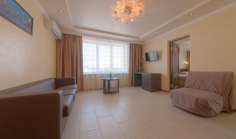 Люкс четырехместный трехкомнатный