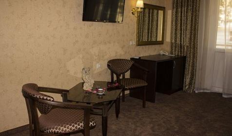 Люкс четырехместный двухкомнатный