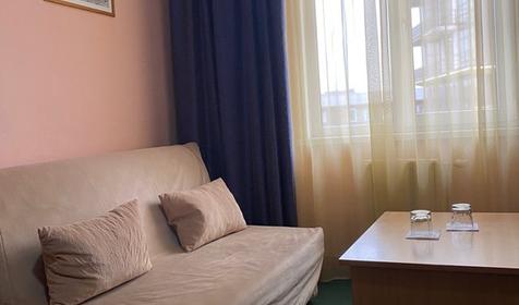 Стандарт двухместный Семейный, корпус №1 (вид на парковку)