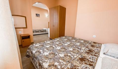 Бюджетный трехместный