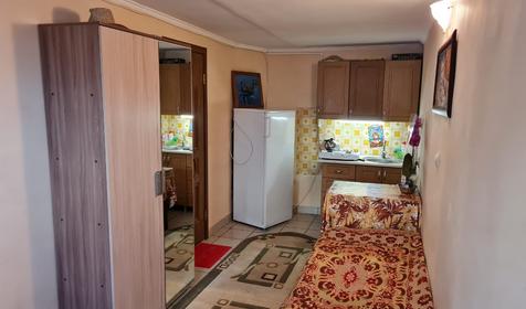 Трехместный