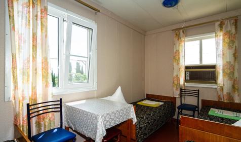 Эконом четырехместный. База отдыха "Горизонт", г. Сочи, Лазаревский район, п. Уч-Дере