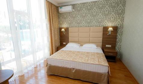 Студия трехместная