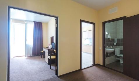 Апартаменты двухкомнатные двухместные с кухней