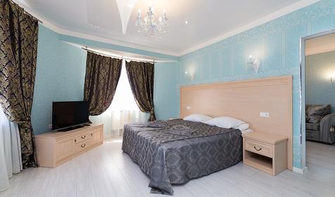 Люкс двухместный двухкомнатный (с балконом)