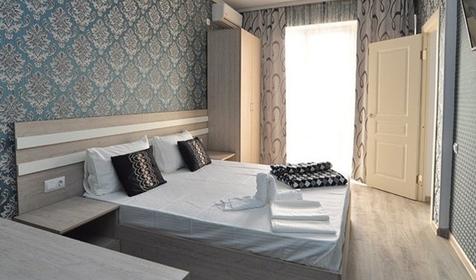 Люкс четырехместный двухкомнатный