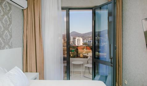 Апартаменты двухместные с 1 спальней (с видом на двор и горы)