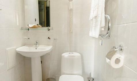 Стандарт плюс двухместный с французской кроватью (в Коттедже, мансардный без балкона)