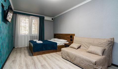 Четырехместный стандарт с балконом