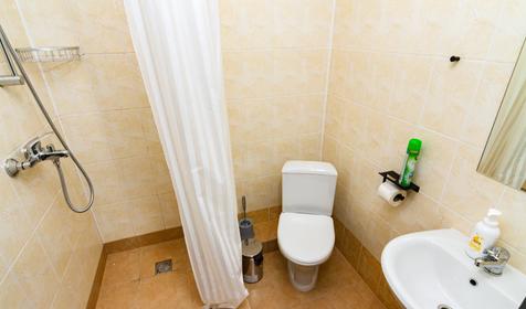 Четырехместный стандарт с балконом