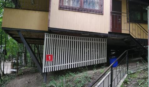 Отдельный домик с большой верандой