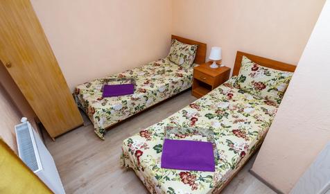 Четырехместный в кирпичном коттедже