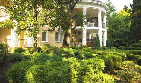 Парк-отель Небуг