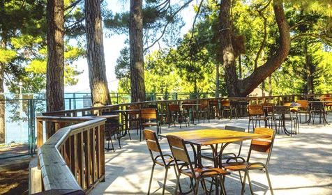 Парк-отель Небуг