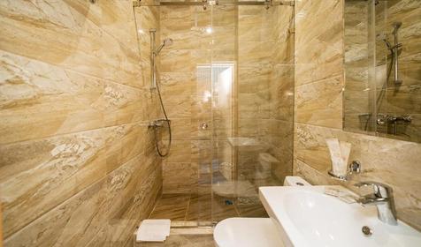 Комфорт с балконом и видом на бассейн. Отель Blue Marlin (Блю Марлин), Геленджик